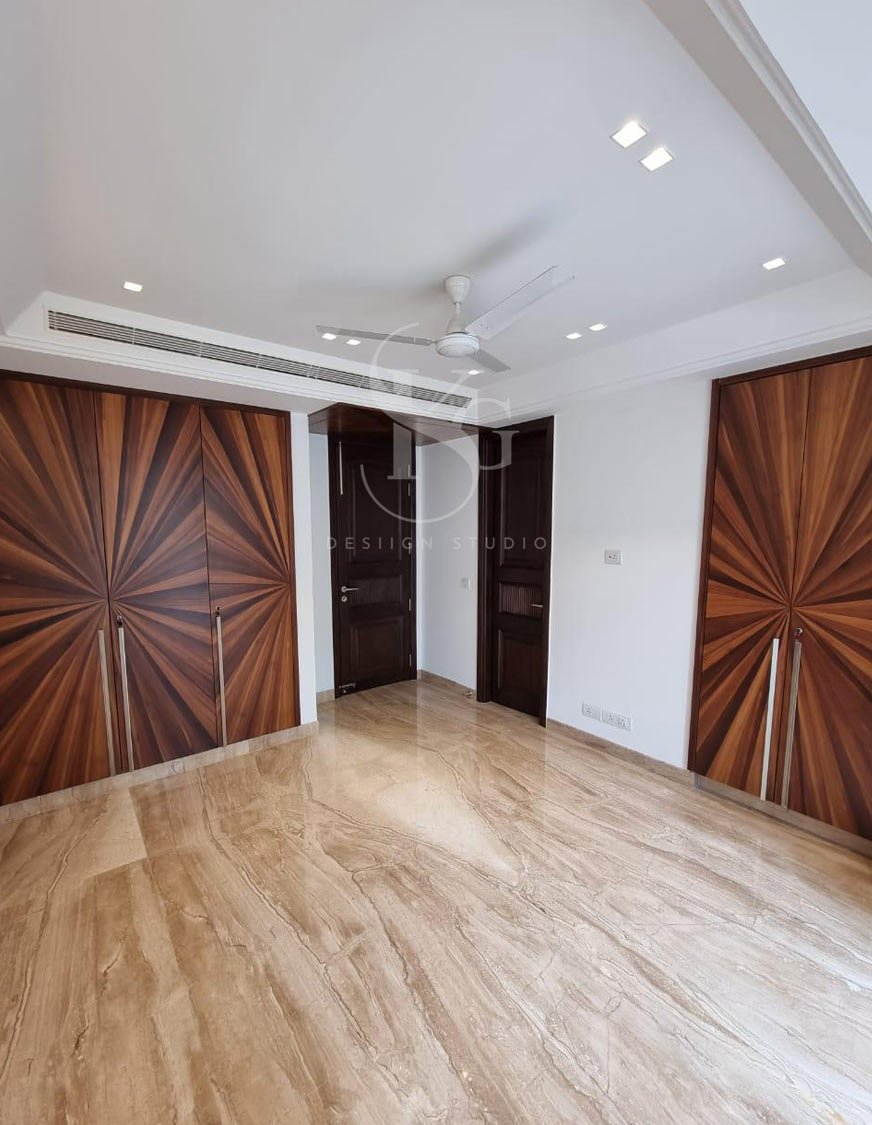 unique-wooden-wardrobe-doors-design